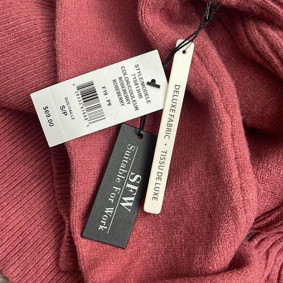 NEW. Roseberry Super Soft pullover sweater from Hudson Bay - Picture 4 of 5